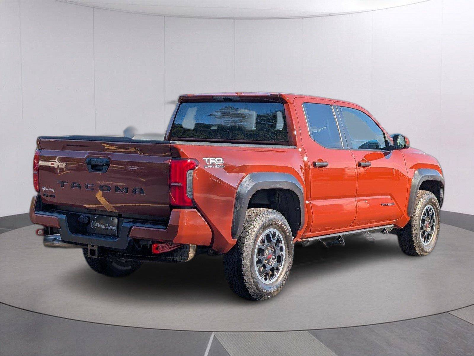 Used 2025 Toyota Tacoma TRD Off-Road AWD/4WD image 7