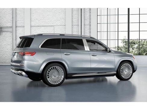 New 2026 Mercedes-Benz Maybach GLS 600 4MATIC image 17