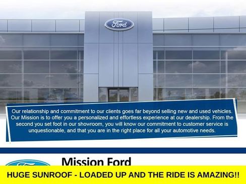 Used 2023 Lincoln Nautilus Reserve w/ Class II Trailer Tow Package image 12