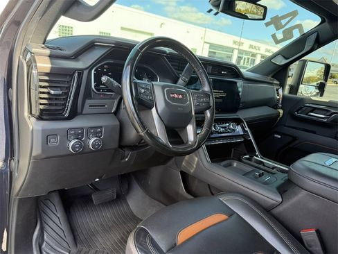 Used 2024 GMC Sierra 2500 AT4 w/ AT4 Preferred Package image 18