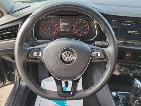 Used 2021 Volkswagen Jetta S image 4
