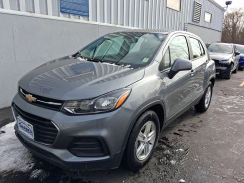 Used 2020 Chevrolet Trax LS image 21