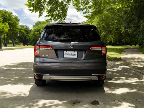 Used 2019 Honda Pilot Touring image 8
