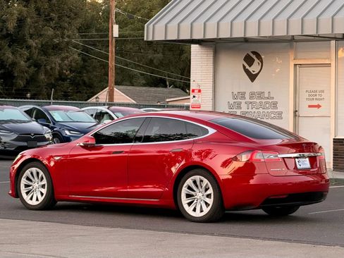 Used 2016 Tesla Model S 70 RWD image 7