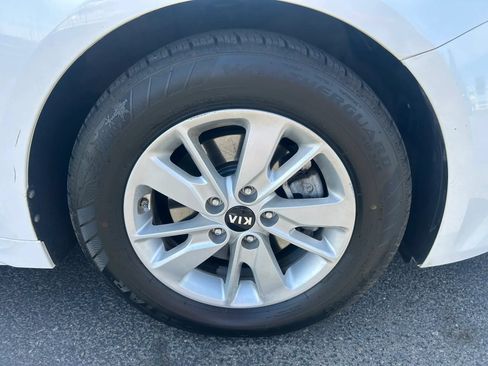 Used 2018 Kia Optima LX FWD image 20