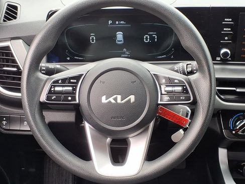 Certified 2024 Kia Seltos LX AWD/4WD image 18
