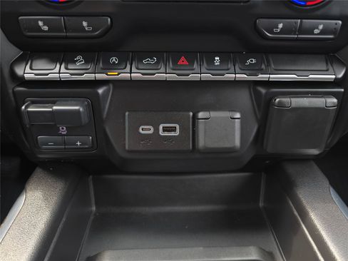 Used 2020 Chevrolet Silverado 1500 RST AWD/4WD image 26