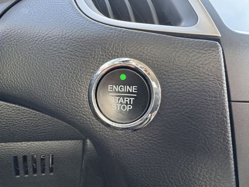 Used 2016 Ford Edge SEL w/ Equipment Group 201A image 27