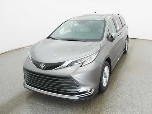 New 2026 Toyota Sienna Limited image 47