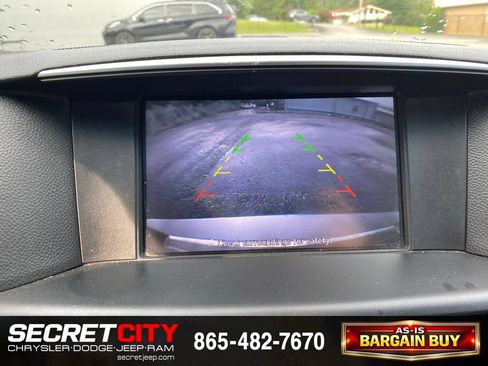Used 2011 INFINITI M56 w/ Sport Pkg RWD image 15