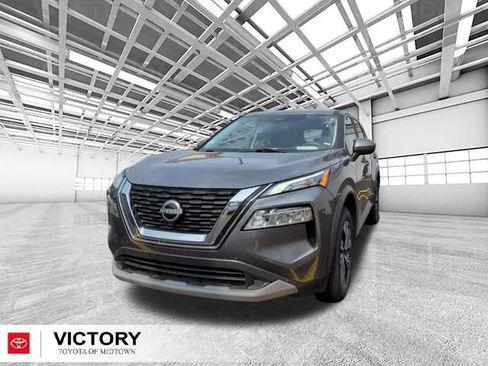 Used 2023 Nissan Rogue SV FWD image 7