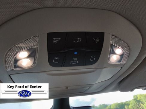 Used 2023 Chrysler Voyager LX FWD image 48