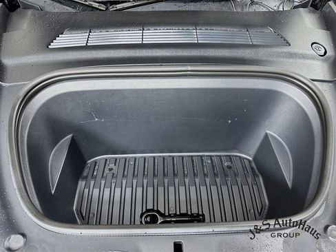 Used 2023 Tesla Model Y Long Range image 35