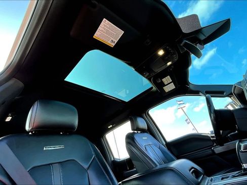 Used 2017 Ford F150 Platinum w/ Equipment Group 701A Luxury image 27