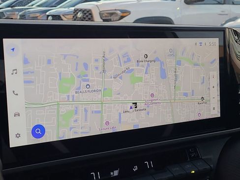 Used 2025 Toyota Camry SE image 30