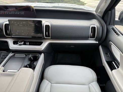 New 2025 Ford Expedition Max Active image 16