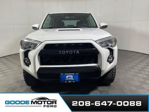 Used 2019 Toyota 4Runner TRD Off-Road AWD/4WD image 3