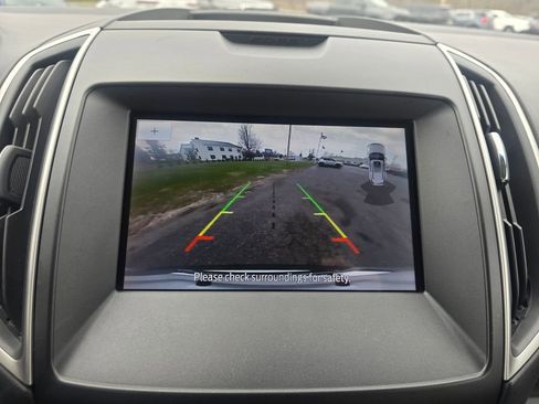 Used 2020 Ford Edge SEL w/ Convenience Package image 18