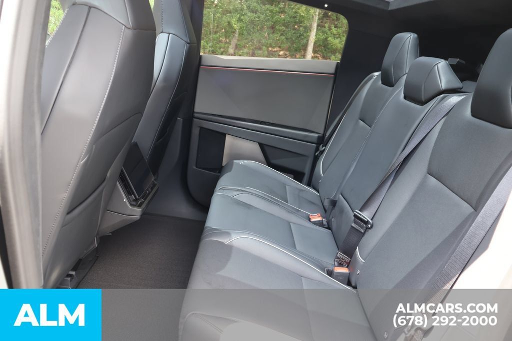 Used 2024 Tesla Cybertruck AWD Crew Cab image 12