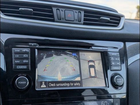 Used 2016 Nissan Rogue SL w/ SL Premium Package image 12