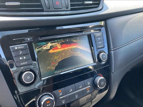 Used 2020 Nissan Rogue S w/ Special Edition Package AWD/4WD image 24