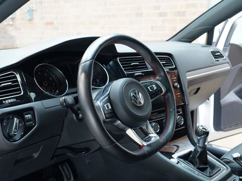 Used 2018 Volkswagen GTI SE w/ SE Leather Package FWD image 51