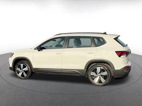 Used 2026 Volkswagen Taos S AWD/4WD image 12