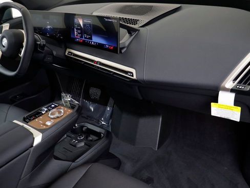 New 2026 BMW iX xDrive60 w/ Executive Package image 22