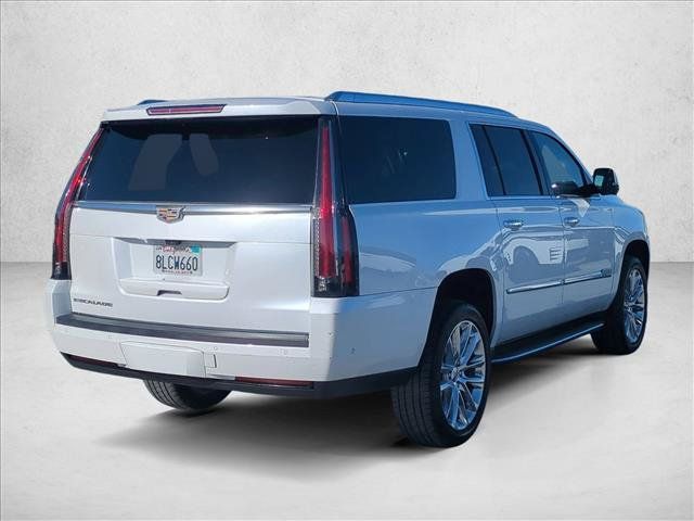 Used 2019 Cadillac Escalade ESV Luxury RWD image 5