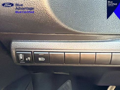 Used 2025 Toyota Corolla LE FWD image 30
