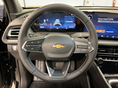 New 2026 Chevrolet Traverse LT w/ Sun and Wheel Package image 16