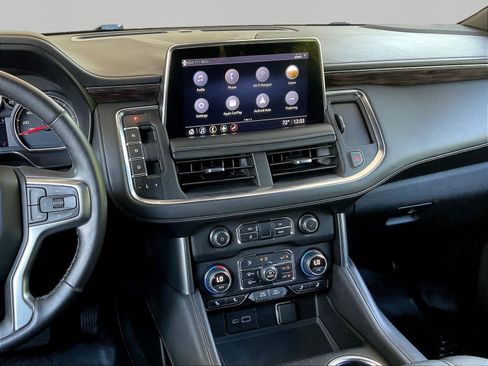 Used 2021 Chevrolet Tahoe LT w/ LT Signature Package AWD/4WD image 9