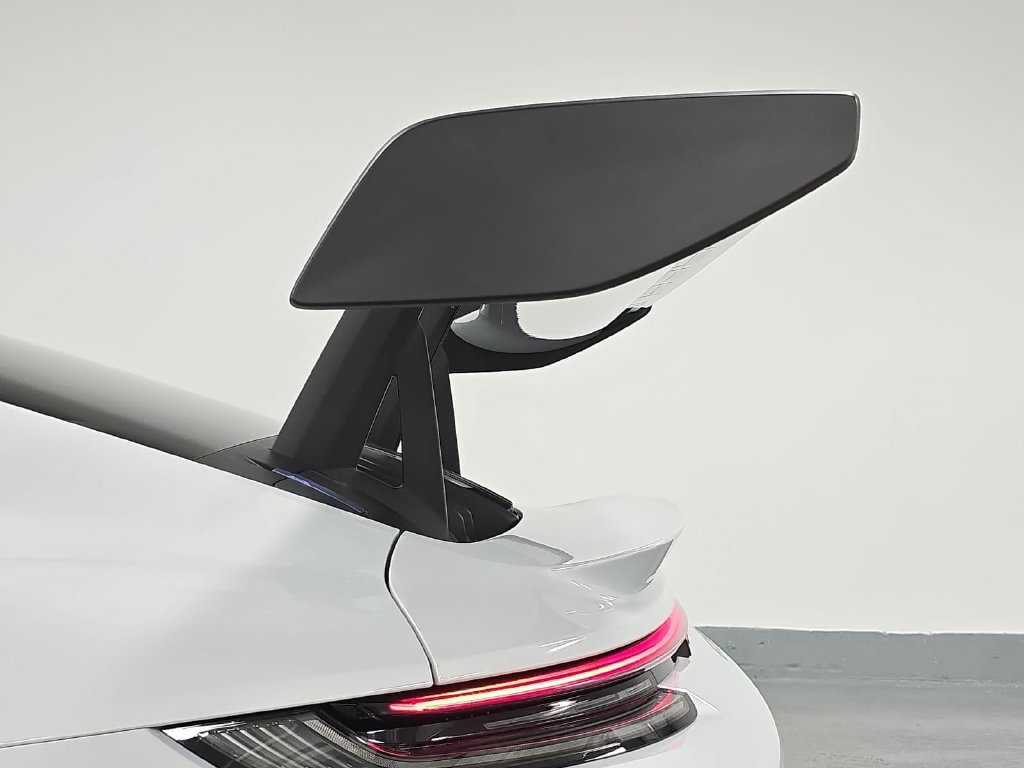 Certified 2025 Porsche 911 GT3 RS RWD image 30