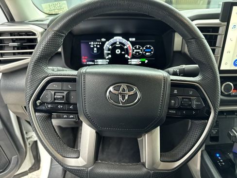 Used 2024 Toyota Tundra Limited AWD/4WD image 8