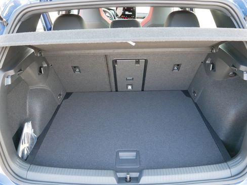 New 2025 Volkswagen GTI SE image 7