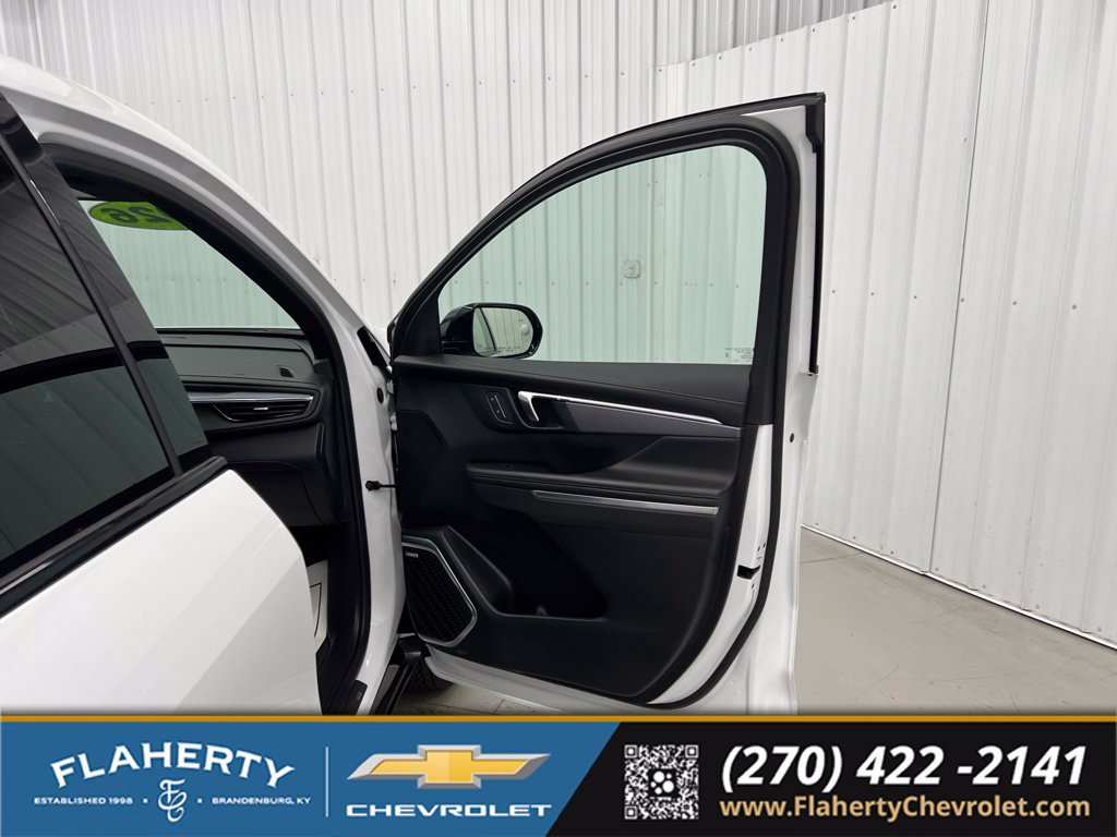 Used 2026 Buick Enclave Sport Touring FWD image 14