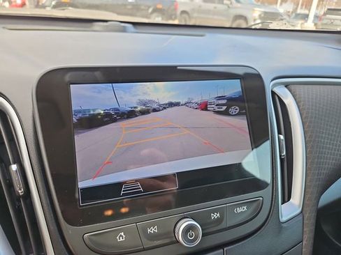 Used 2023 Chevrolet Malibu LT image 14