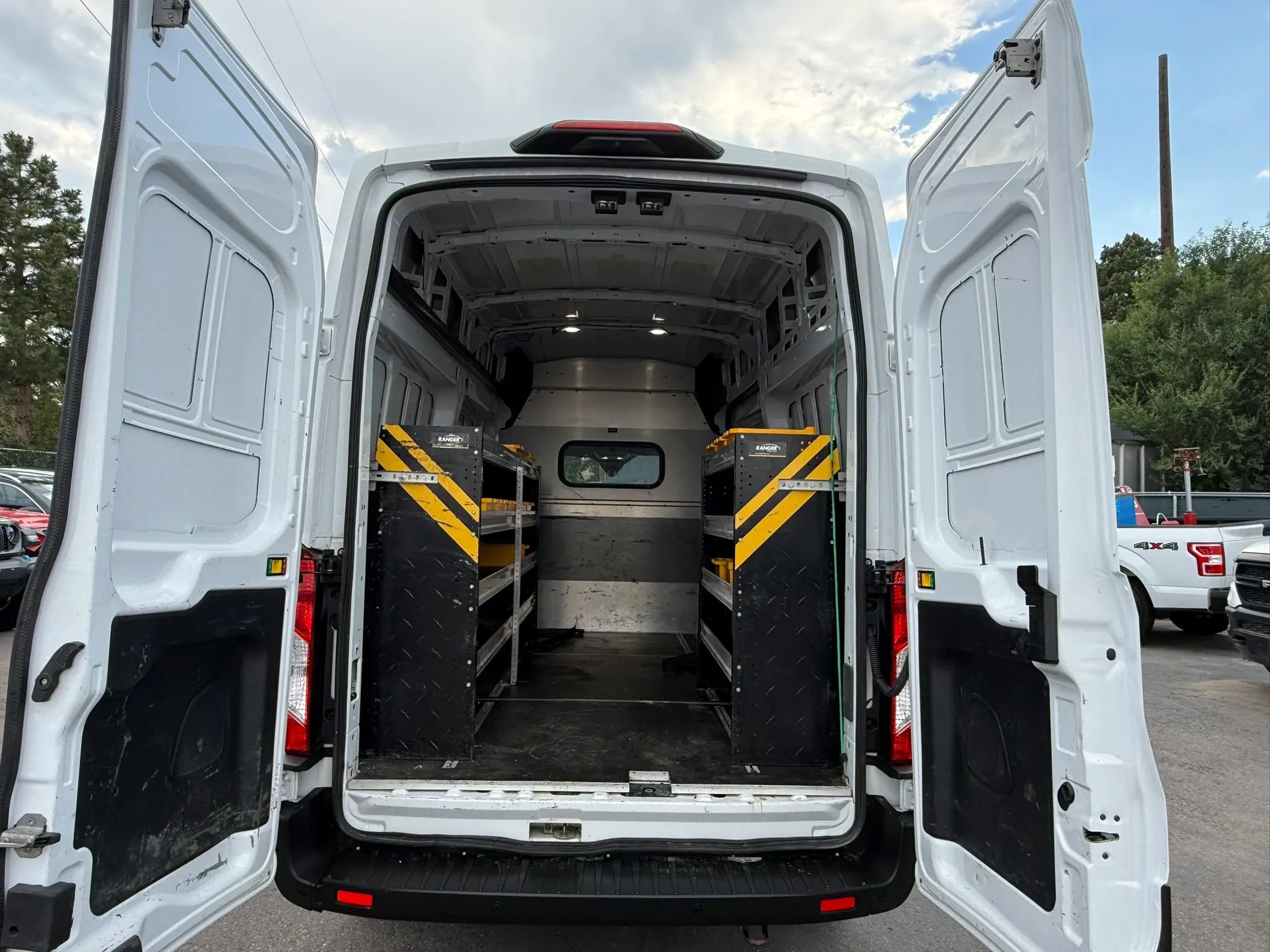 Used 2023 Ford Transit 250 148 High Roof RWD image 26