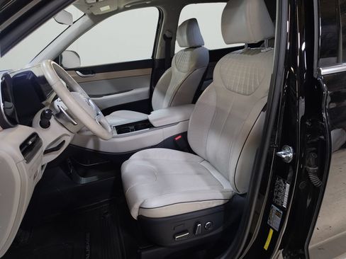 Used 2023 Hyundai Palisade Limited AWD/4WD image 13
