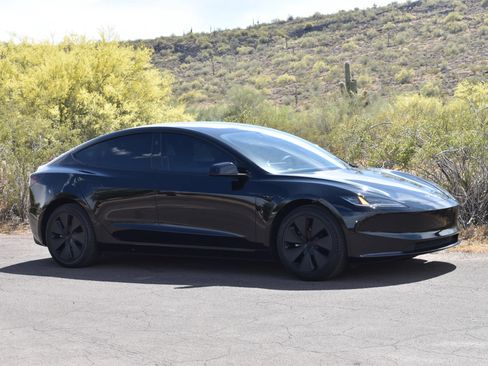 Used 2024 Tesla Model 3 Long Range AWD/4WD image 3