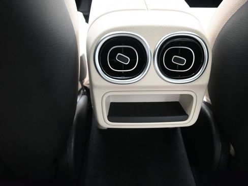 Used 2024 Mercedes-Benz C 300 Sedan image 21