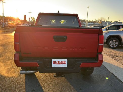 Used 2024 Toyota Tacoma SR5 image 4