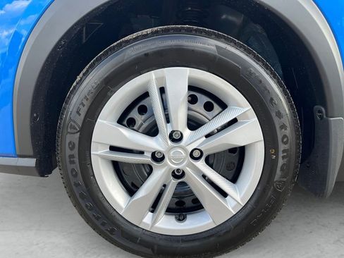 New 2025 Nissan Kicks Play S image 23