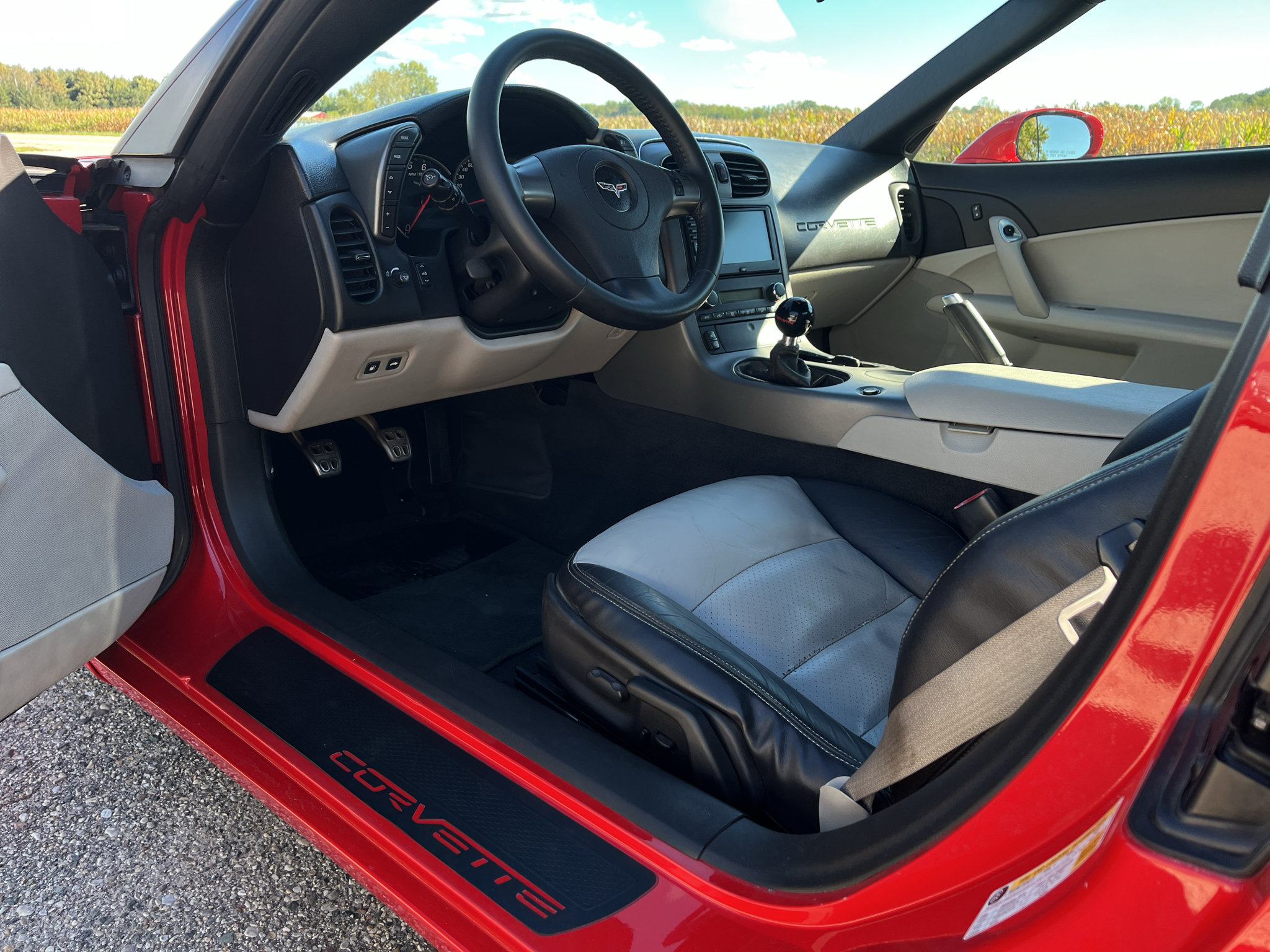 Used 2007 Chevrolet Corvette Convertible w/ Preferred Equipment Group RWD image 11