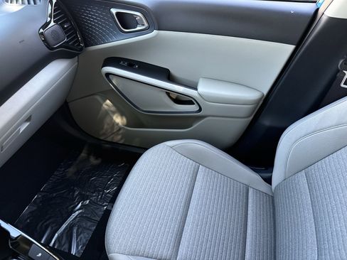 New 2025 Kia Soul EX image 10