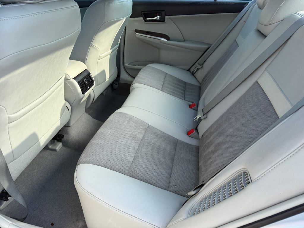 Used 2012 Toyota Camry XLE w/ Leather Pkg FWD image 14