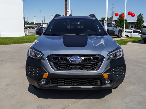 Used 2025 Subaru Outback Wilderness AWD/4WD image 3