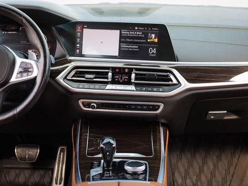 Used 2021 BMW X7 M50i AWD/4WD image 34