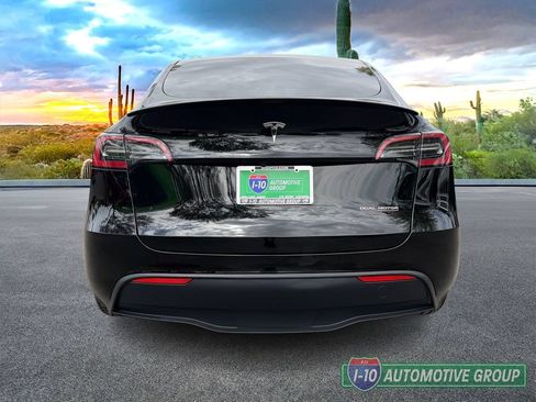 Used 2023 Tesla Model Y Performance AWD/4WD image 6
