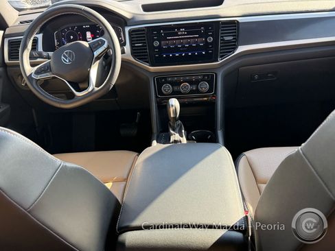 Used 2023 Volkswagen Atlas Cross Sport SE image 15